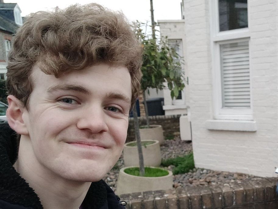 X/Sam Carling : Cambridge Student, 22, Elected To UK Parliament |